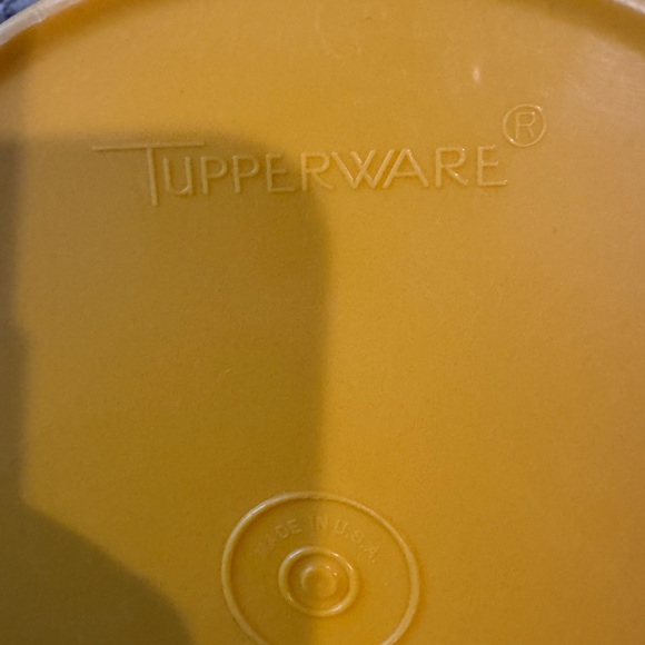 Tupperware Yellow Food Storage Containers Set - Picture 3 of 4